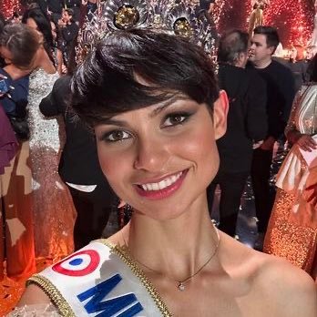 🌟 Ève Gilles 🇫🇷 | Miss France 2024 👑 | Ambassadrice de la beauté, défenseuse de la diversité 💖 | Originaire de Dunkerque 🏞️ | ✨ #MissFrance #ÈveGilles