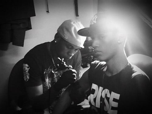 traveling tattoo artist