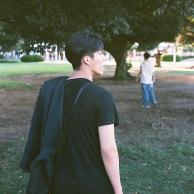 jangan di unfollow!!
dunia ini pahit karna yang manis hanya senyum park jeongwoo,yaitu abangku