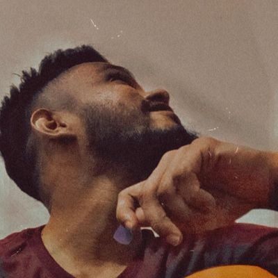 sheezay_krish's profile picture. 