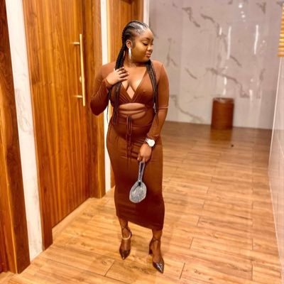 Iamnellanoir's profile picture. iG || nadiaonicaa