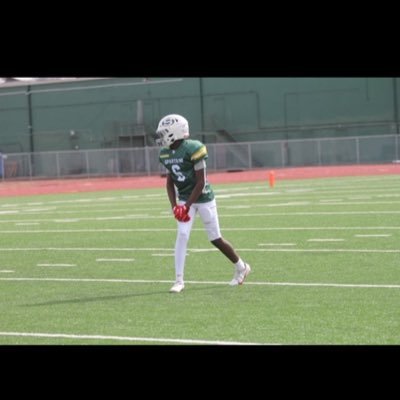 Houston Spring forest middle school | football and track | WR| Safety | c/o 2028 |5’10 |Houston Tx gmail Kareemelias101@icloud.com #713-453-9347