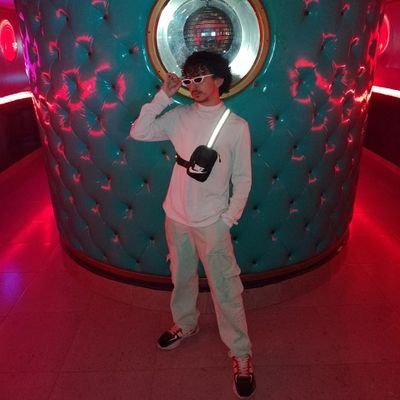 buenas vibras 🥸
❤️‍🔥🧠🍄✈️🪩