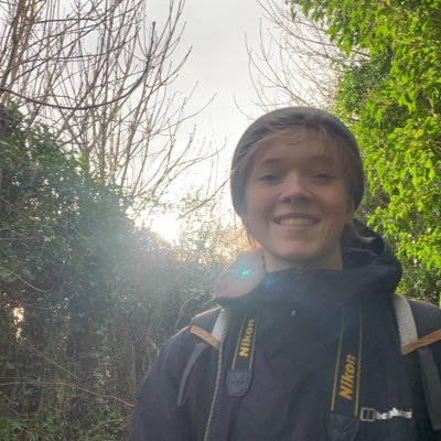 zoology student, birder and artist based in leeds 📍
