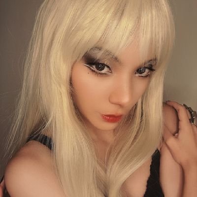 2D and 3D Artist student - Make Up Artist - Video Games and Cats addict - Lee Ichiko on Twitch/IG