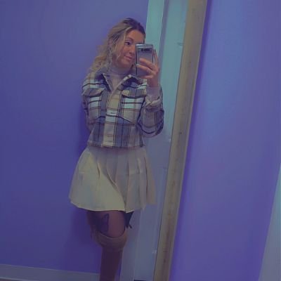 rriannabego's profile picture. | Make Money Not Friends |