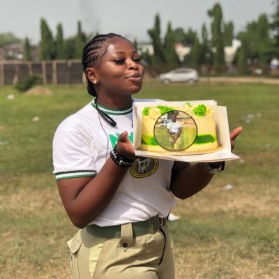 Am Clara, an Entrepreneur and a baker, just here to have fun, make friends and customers to grow my business, please help me to achieve this🙏🥰