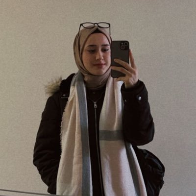 Duygukis_'s profile picture. Antalya / Selçuk Üniversitesi / Matematik 📚