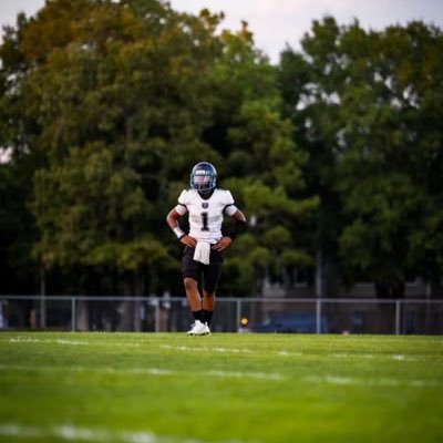 5'8 166 (Squat: 255) (Bench: 175) QB/ATH Will be attending New Caney Highschool in fall of '24 (Phone Number: 346-617-9226) Markeese18@icloud.com