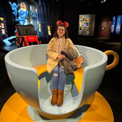 Phoebe898238's profile picture. 