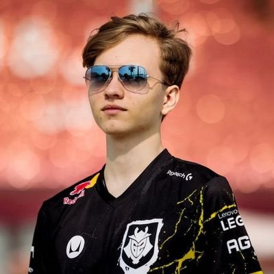 rakneb0rak's profile picture. 