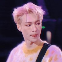👑 (@xinqpics) 's Twitter Profile Photo