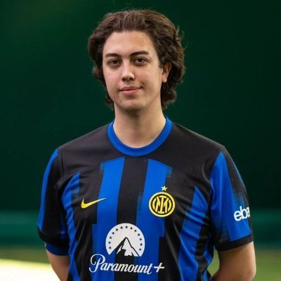Youtuber League Inter player
F/A | ex AS Roma & Fnatic, QLASH, Inter & Atalanta pro