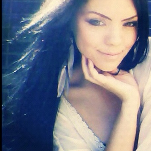 tessmariee's profile picture. 22. LA
Ever-changing, never sleeping.