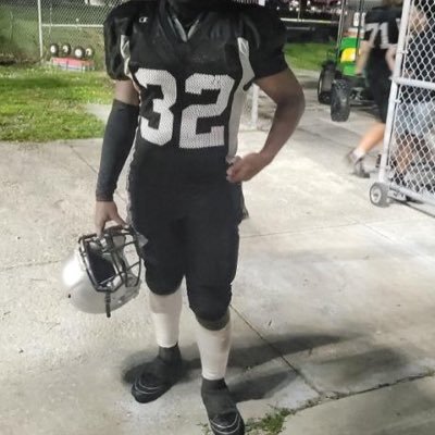 OLB,RB |5’6| 174Lbs| Class of 2027|Cape Coral FL |Mariner high school | My phone:239-297-4953 Gmail: https://t.co/Def5BXYxyv