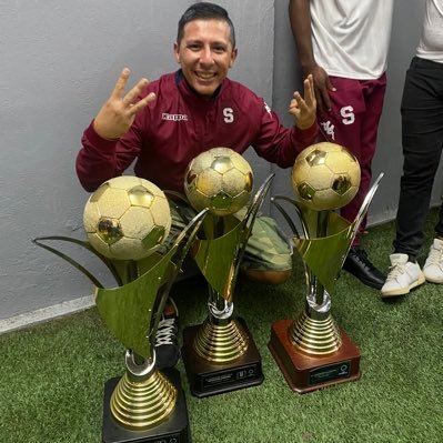 #saprissista 💜 #bostero 💙💛 #halamadrid 🤍#maratonistax5🏃🏽♂️ #buenpapa 👨👦 #unpocoloco 🤪