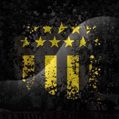 Hincha y socio del Club Atlético Peñarol.