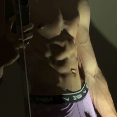 Leo07850111's profile picture. …