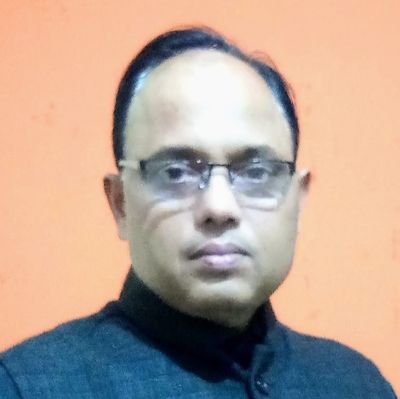 द्वंद कहाँ तक पाला जाय,
युद्घ कहाँ तक टाला जाय।
तू भी है राणा का वंशज,
फेंक जहां तक भाला जाय।