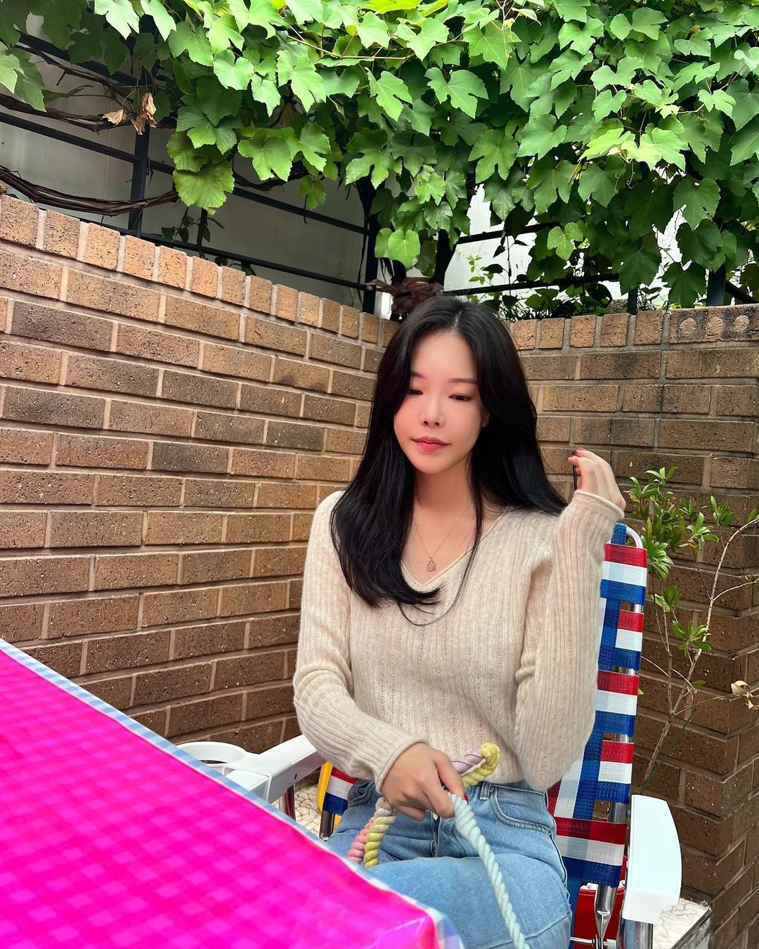 My name is Belle. I am 32 years old. Nice to meet you. I am from Taiwan and now I am in Seoul.    https://t.co/ywCBSvBUqe