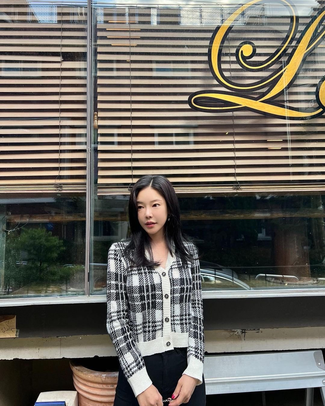 My name is Belle. I am 32 years old. Nice to meet you. I am from Taiwan and now I am in Seoul.    https://t.co/oQU3ZnF9ce