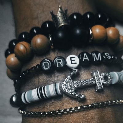 EricKontat's profile picture. 𝚂𝚘𝚌𝚒𝚊𝚕 𝚖𝚎𝚍𝚒𝚊 𝙼𝚊𝚗𝚊𝚐𝚎𝚛 | 𝙶𝚛𝚊𝚙𝚑𝚒𝚌𝚜 𝙳𝚎𝚜𝚒𝚐𝚗𝚎𝚛 | 𝙰𝚛𝚜𝚎𝚗𝚊𝚕 𝚏𝚊𝚗 | 𝚆𝚛𝚒𝚝𝚎𝚛