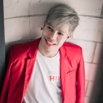 Officail Acc : @PeteThitiwatt ใช้สำหรับสื่อสารภายในปรเเทศ ติดตามข่าวสาร กิจกรรม งานวิจัยจากต่างประเทศ 👉 คนที่อุทิศตัวเองทำในสิ่งที่อยากทำ