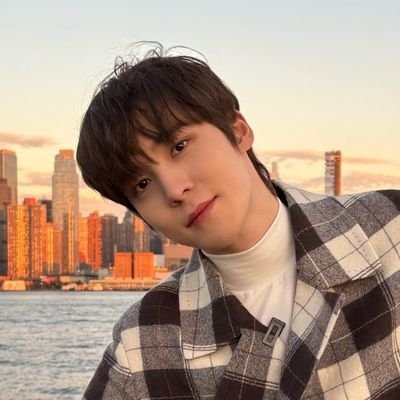 4everyunhoo's profile picture. 