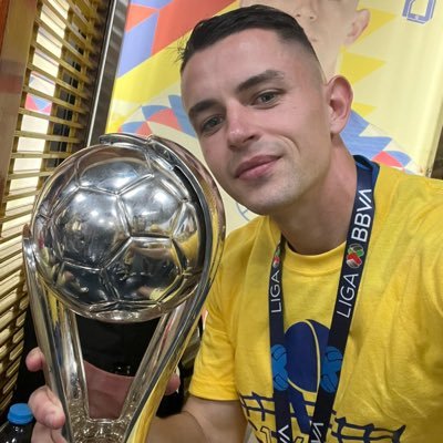 LaFlame_10's profile picture. 