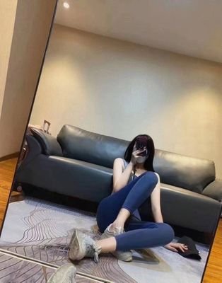 こんにちは(。・ω・)ノ゙フォロー待ってます!DMで楽しくお話ししましょう!🙋🌹友達になりませんか?('▽')独身で、楽しいお話がしたいです!どうぞよろしくお願いします! 🙏(^▽^@)ノ
