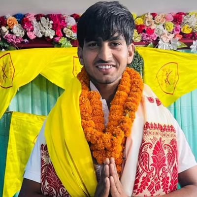 Abhishek Yadav  
Completed 18 State   and 14000 km Distance🚲🚲🚲🚲🚲🇮🇳🇮🇳  News Reporter & Anchor 
  BADKA NEWS INDIA YouTube Channel