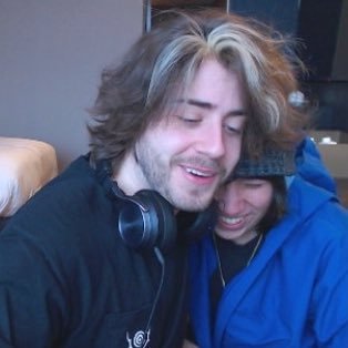 chaosduo, spiderduck n latinotrio enjoyer (mainly) ➪ ceo of q!caosduo & q!duckyduo ➪ number 1 q!quackity defender ➪ minor