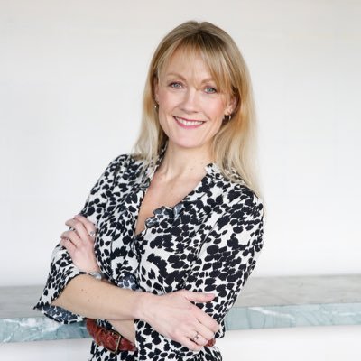 Refining wardrobes & defining style. StitchFix stylist & author of 'Shopped' https://t.co/y6ms4WDKmV