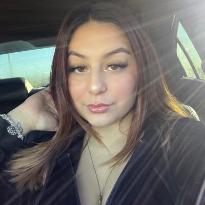 natalie_ovalle's profile picture. 🇸🇻🇲🇽snapchat: @ovallenatalie