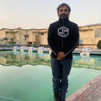 once an adventure bug had bitten me so I am taking wanderlust therapy #BeEverythingYouLove #iamvikasambwani #anadventurebug