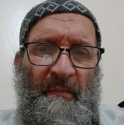 MatalahNaim's profile picture. لا تنظر لاشياء كما تبدو لك  لان النسان في بعض الوقت لا يفكر كثيرا