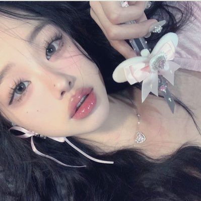 she smelled like white roses and felt as fragile and satiny as her dress. (rp account, hard kinks no tw)