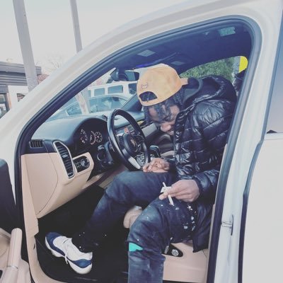 DJDREAD THE ICON .. HERE FOR A GOOD TIME NOT A LONG TIME 🥴 … I WONT TELL IF U WONT😏❤️… 21+ content💦creator  ONLY🥴 straight male !! backup pag :@DBGETMONEY23