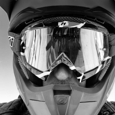 gabimallorca's profile picture. 💙🤍❤️