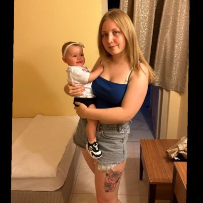 Zante Worker 2017/2019💃🇬🇷 ARSENAL❤️25💋 Lylah💗👶 my dad🕊️💜