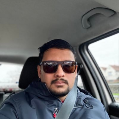 varundilip's profile picture. 