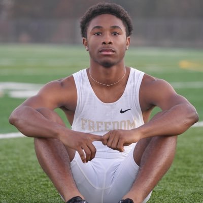 Class of 25’ 🎓 GPA: 3.7 | 300: 36.51 | 400: 50.93| 500: 1:09.19 | Freedom HS Woodbridge VA | 2x All- State | 571-285-6273 | jelonniedeshun@icloud.com