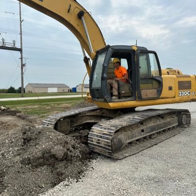 Mitchell DeVries Profile