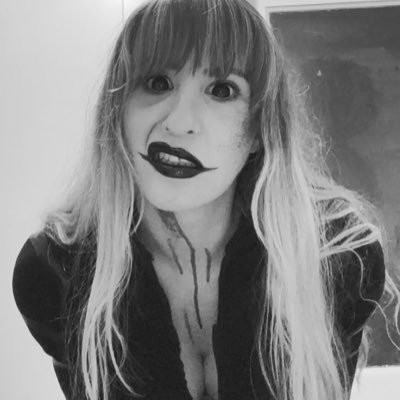 minellie_'s profile picture. ♡ writer ♡ reader ♡ simp ♡ writertag #MoonNCreativity ♡