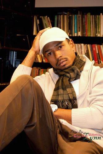 RealMusikMvmnt's profile picture. 