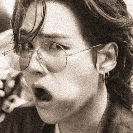 Unxlsx's profile picture. 𝕷𝖎𝖇𝖊𝖗𝖙𝖆𝖘 𝕼𝖚𝖆𝖊 𝕾𝖊𝖗𝖆 𝕿𝖆𝖒𝖊𝖓 𝕻𝖆𝖙𝖗𝖎𝖆 𝖔𝖚 𝖒𝖔𝖗𝖙𝖊 ☭