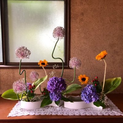 KyoRun13's profile picture. いけばな小原流💐富士支部所属　専門教授者 （１級家元教授）／医薬品登録販売者💊DRSパート９年→病院薬剤補助🏥パート🔰勤務／２児の母／