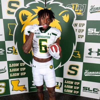 southeastern louisiana commit! 🦁  instagram: cantguarddudu_