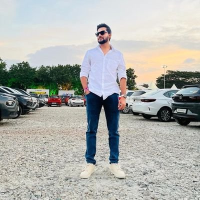TushantBhaware's profile picture. Software Developer | Writer