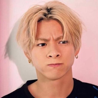 Eb42eeS0QpNRVJi's profile picture. 